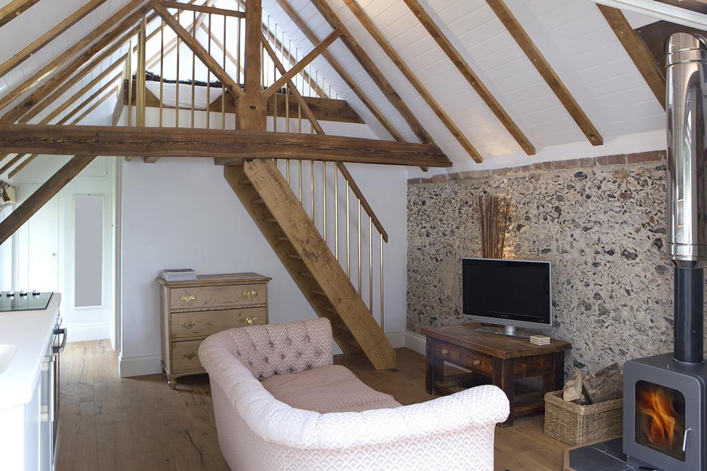 Shepherds Barn West Dean Экстерьер фото